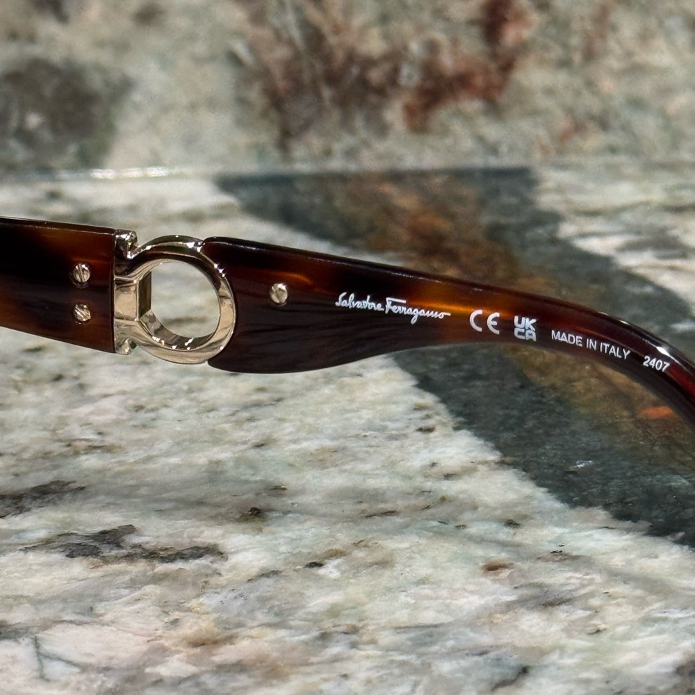 SALVATORE FERRAGAMO NWT Tortoise Cat-eye Sunglasses Authentic Gancini! - Picture 12 of 16